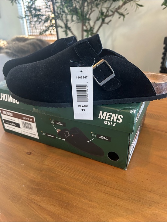Khombu Other - NWT Khombu Men's Black Suede Mule with Buckle